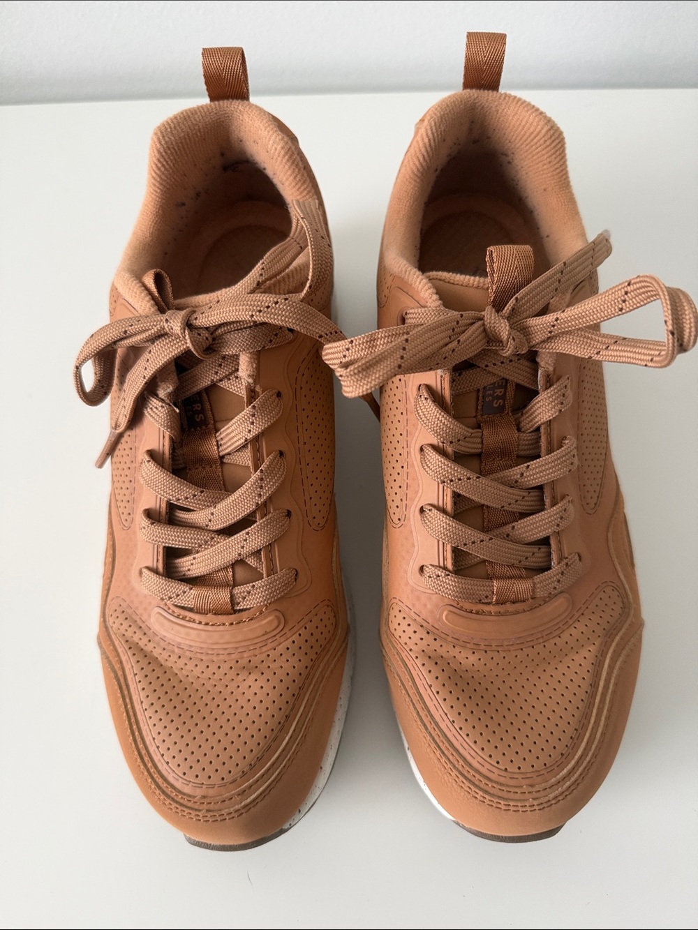 Skechers Men's Perforated Brown/Tan Lace-Up Sneakers 8.5